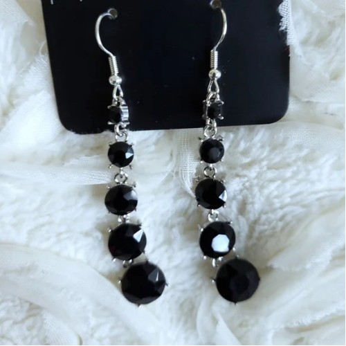 Red Carpet Charmer Black Earring Red Carpet Charmer Black Earring